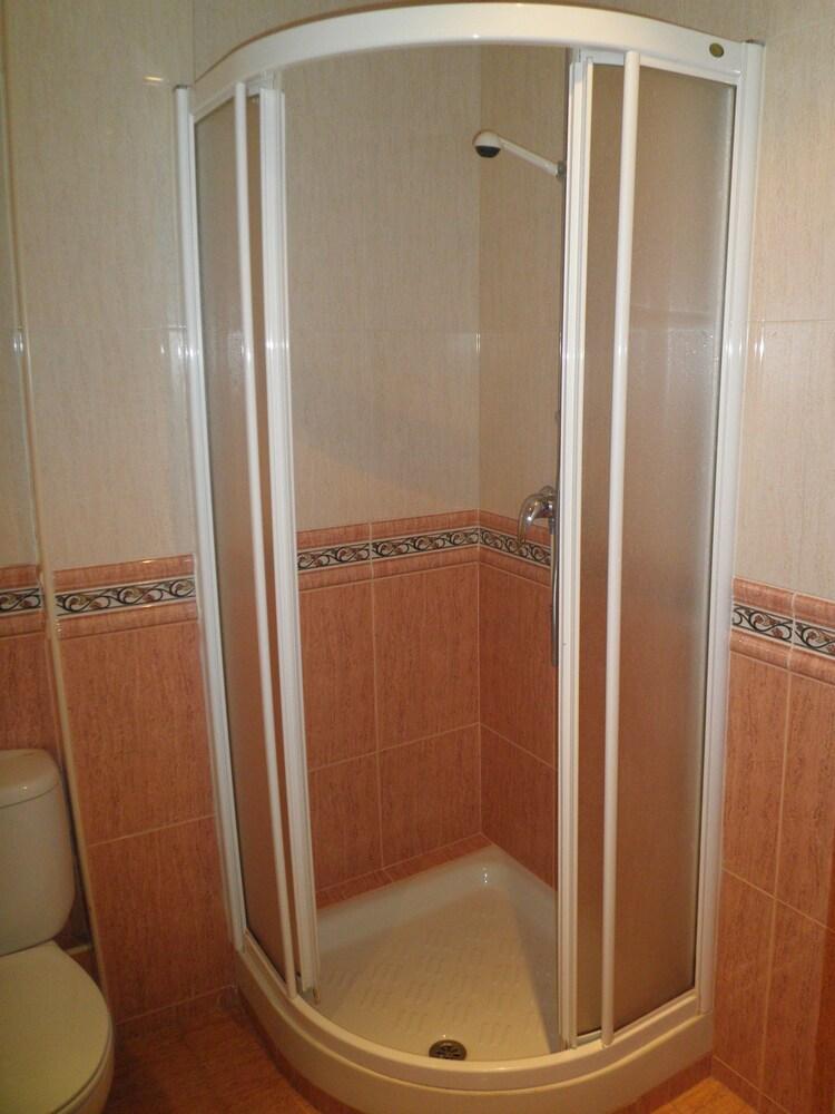 Hostal Gran Via Pinto Extérieur photo