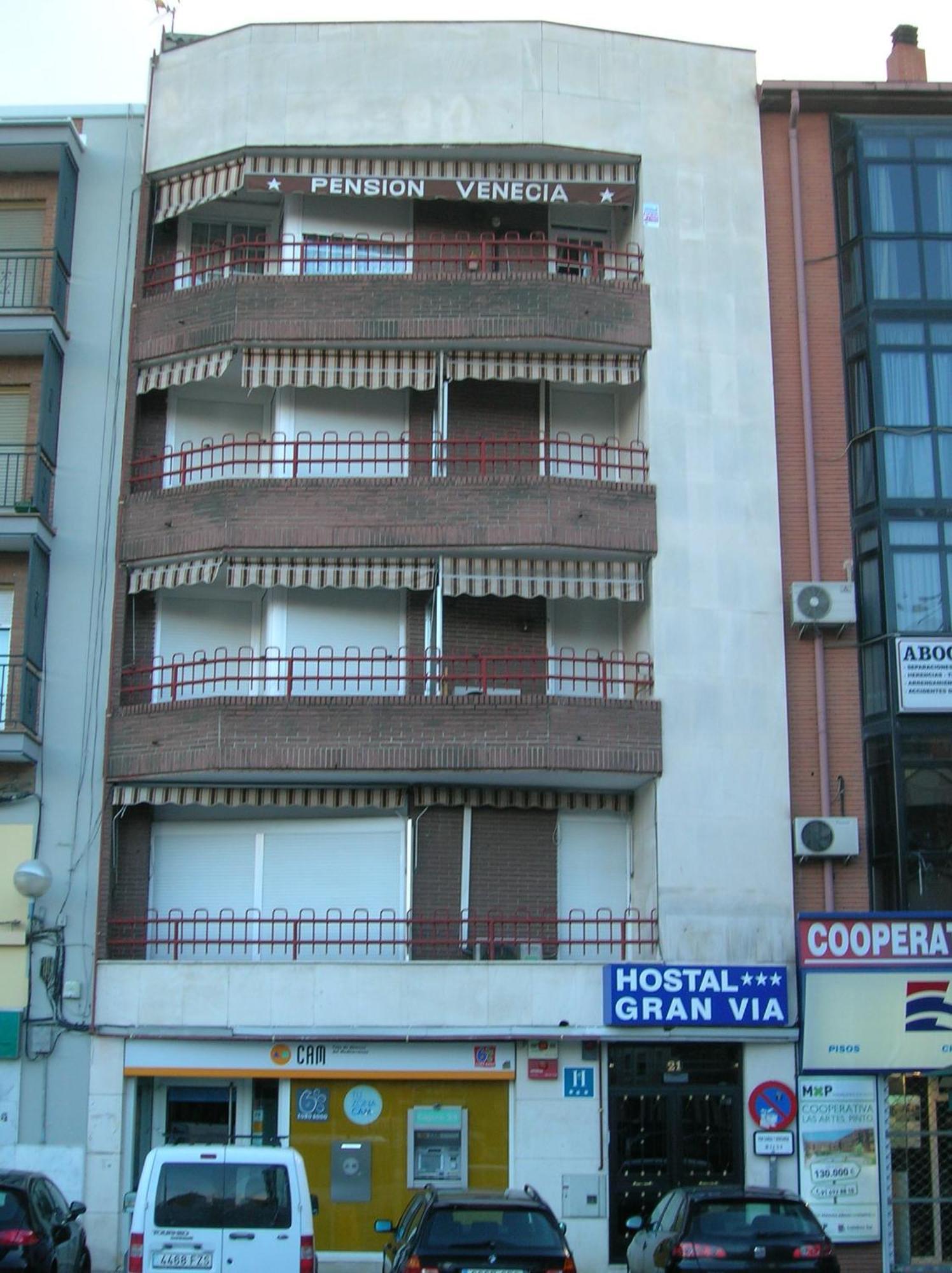 Hostal Gran Via Pinto Extérieur photo