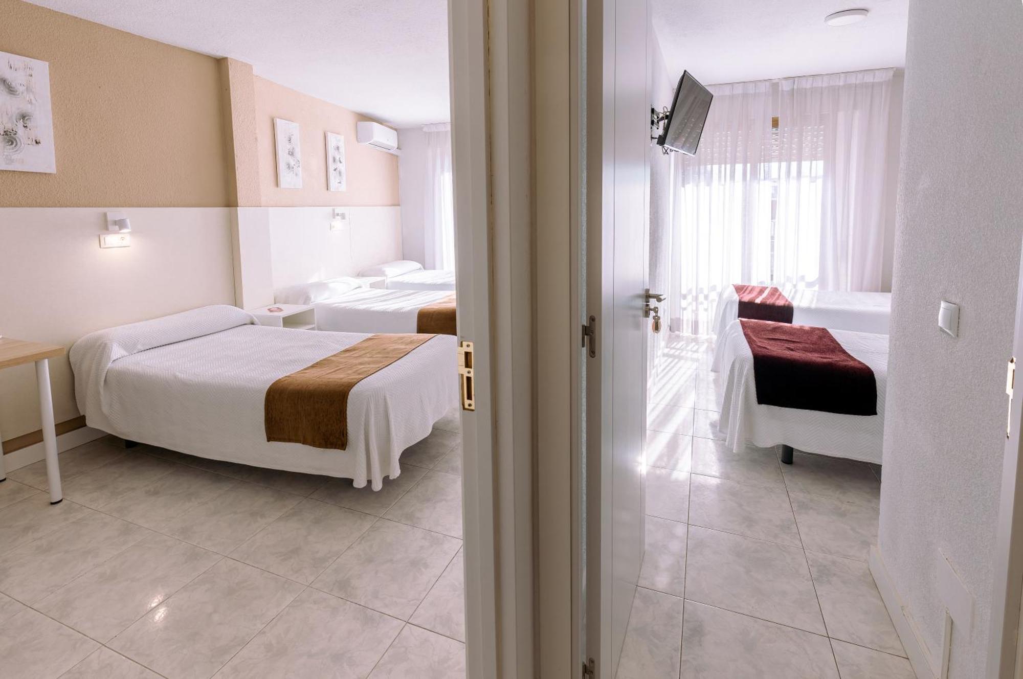 Hostal Gran Via Pinto Extérieur photo